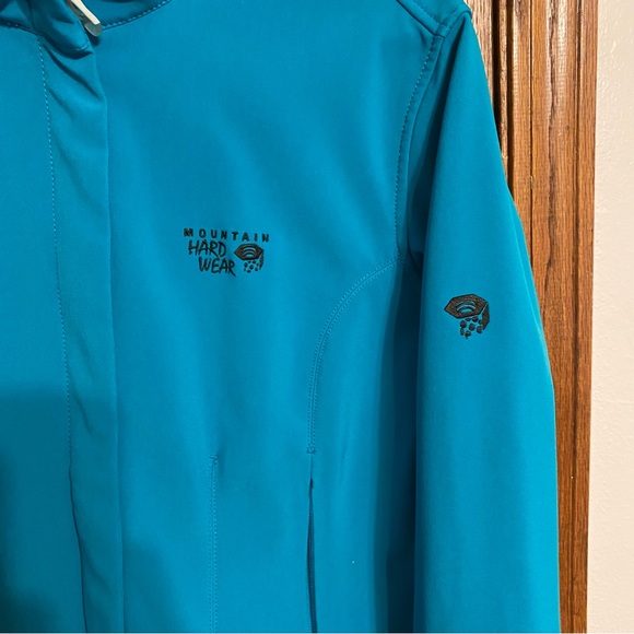 Women’s Small Mountain Hardwear Softshell Jacket - Picture 9 of 15